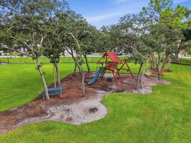 10271 OASIS PALM DR, Tampa, FL 33615