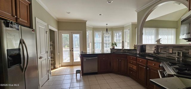 254 W Winding Way, Wallace, NC 28466