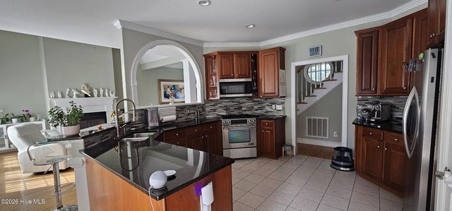 254 W Winding Way, Wallace, NC 28466