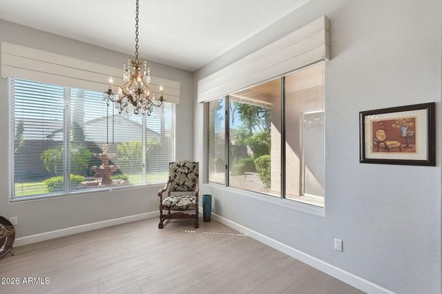 6519 W CREST Lane, Glendale, AZ 85310