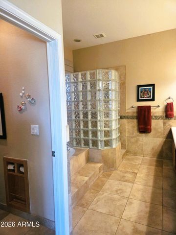 6519 W CREST Lane, Glendale, AZ 85310