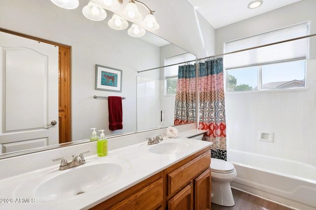 6519 W CREST Lane, Glendale, AZ 85310