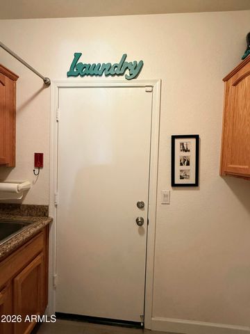 6519 W CREST Lane, Glendale, AZ 85310