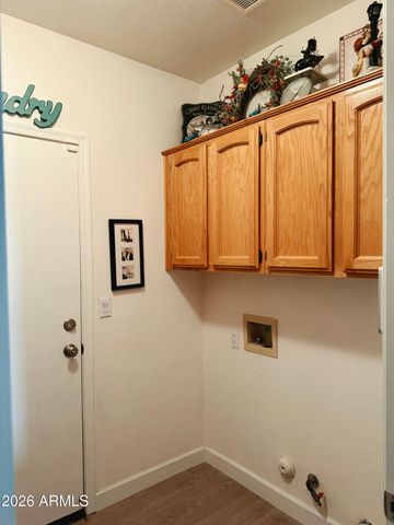 6519 W CREST Lane, Glendale, AZ 85310