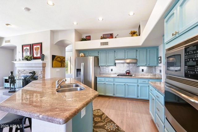 6519 W CREST Lane, Glendale, AZ 85310