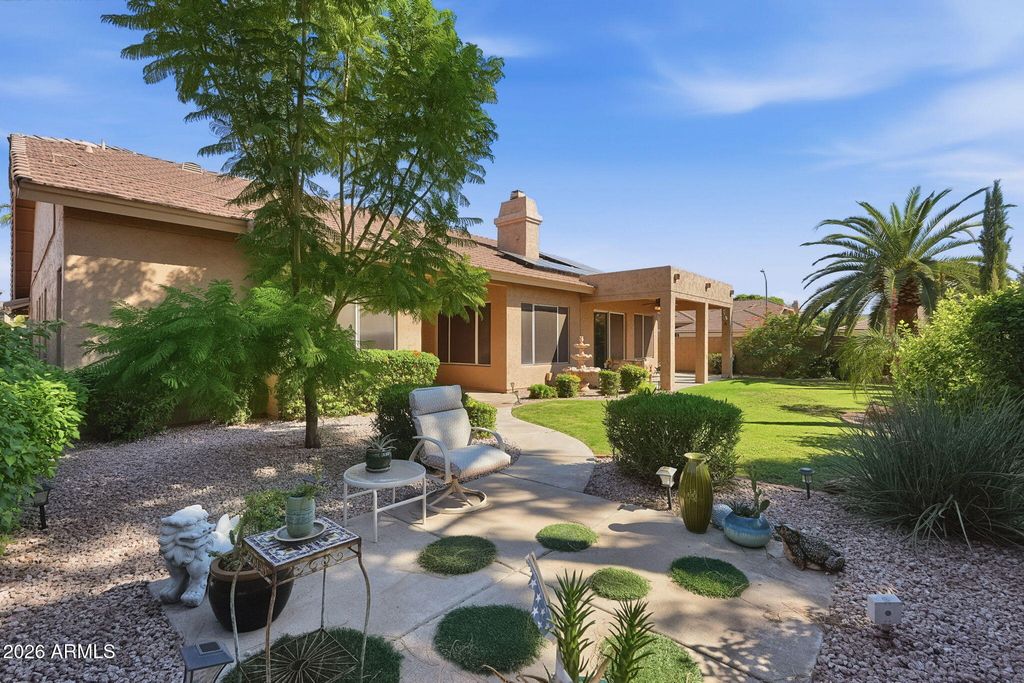 6519 W CREST Lane, Glendale, AZ 85310 — photo 3