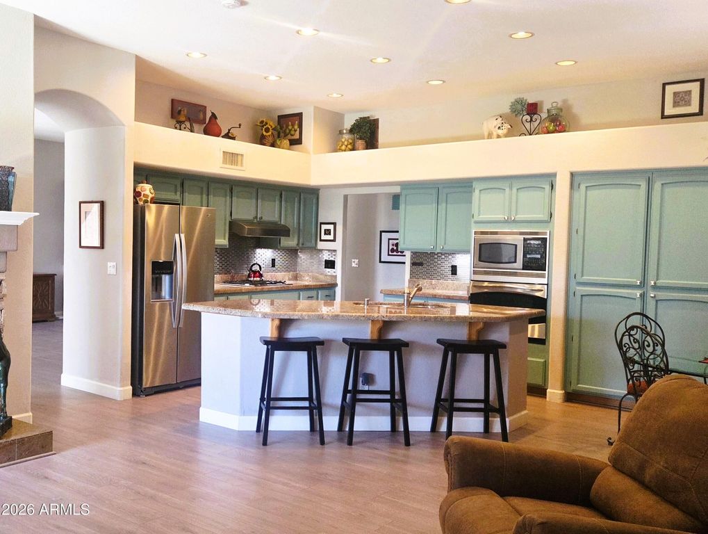 6519 W CREST Lane, Glendale, AZ 85310 — photo 5