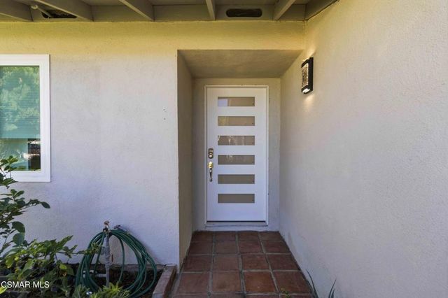 2046 Denny Street, Simi Valley, CA 93065