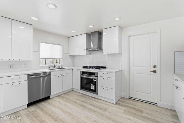 2046 Denny Street, Simi Valley, CA 93065