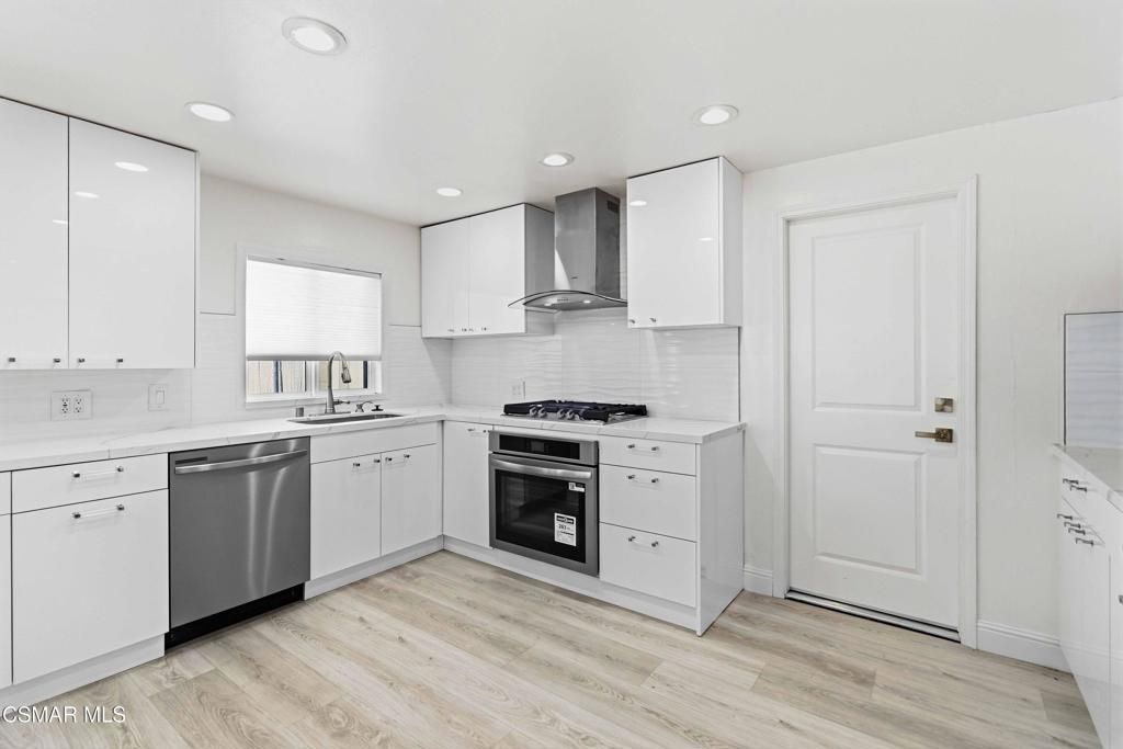 2046 Denny Street, Simi Valley, CA 93065 — photo 2