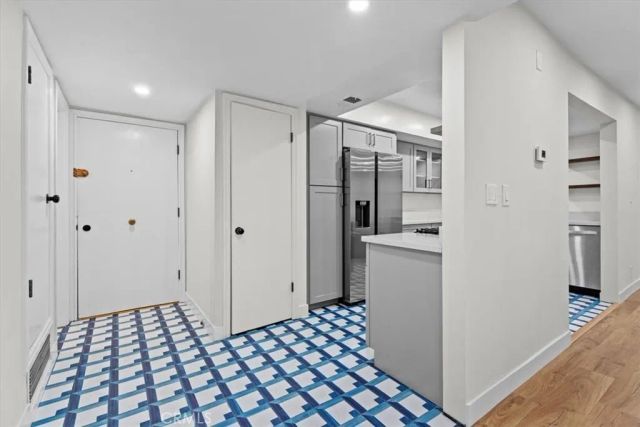 6752 Hillpark 303, Los Angeles, CA 90068