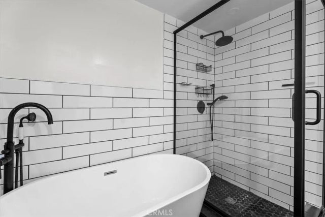 6752 Hillpark 303, Los Angeles, CA 90068