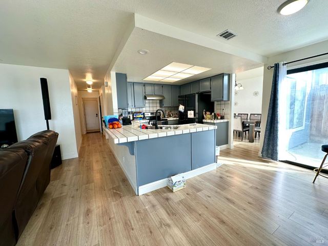 2472 Vista Grande, Fairfield, CA 94534