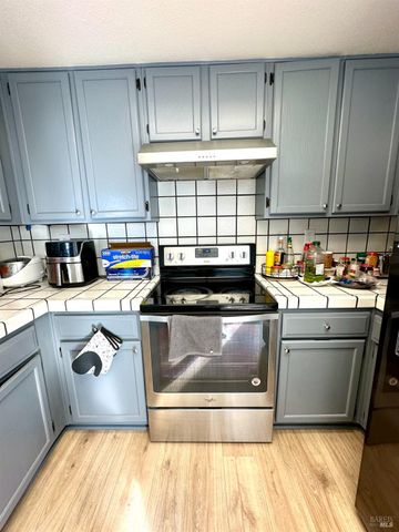 2472 Vista Grande, Fairfield, CA 94534