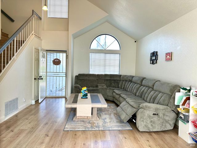 2472 Vista Grande, Fairfield, CA 94534