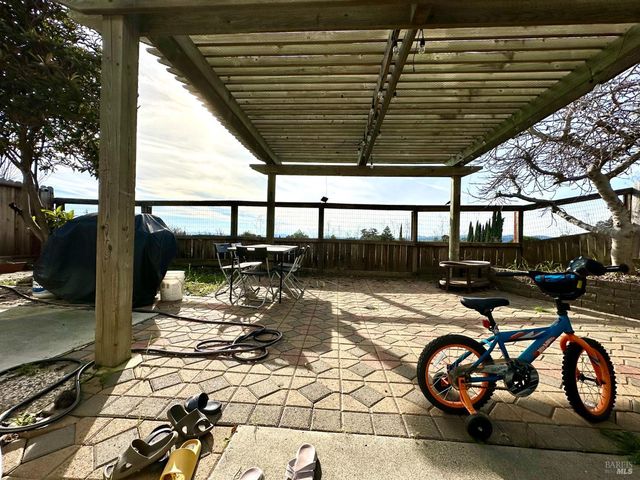 2472 Vista Grande, Fairfield, CA 94534