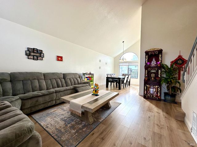 2472 Vista Grande, Fairfield, CA 94534