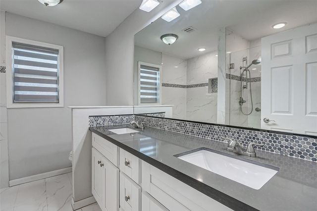 4130 N Braeswood Boulevard, Houston, TX 77025