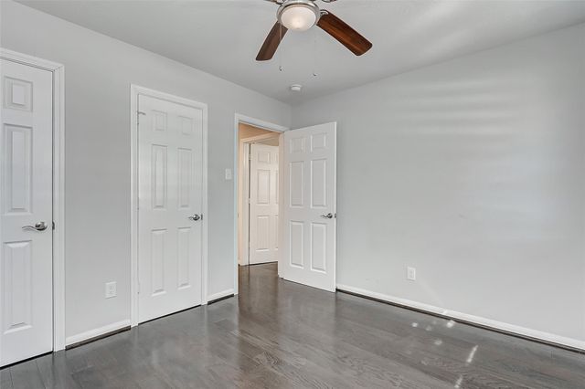 4130 N Braeswood Boulevard, Houston, TX 77025