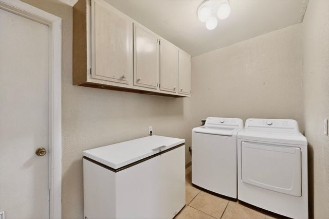 1228 Cielo Vista Del Norte, Corrales, NM 87048