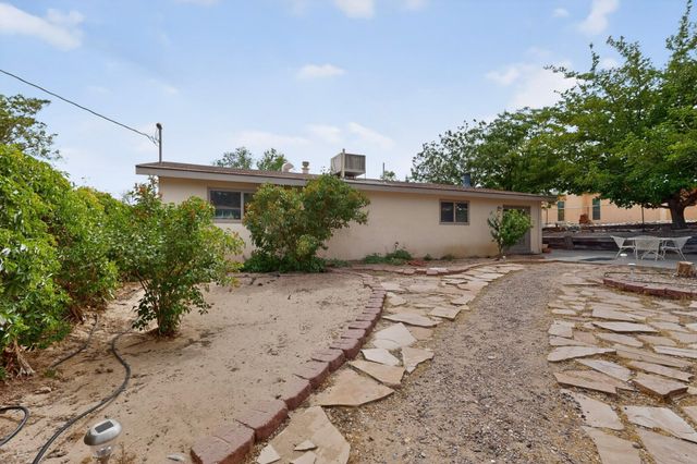 1228 Cielo Vista Del Norte, Corrales, NM 87048
