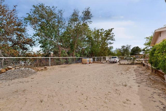 1228 Cielo Vista Del Norte, Corrales, NM 87048