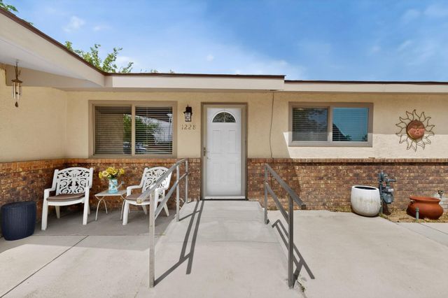 1228 Cielo Vista Del Norte, Corrales, NM 87048