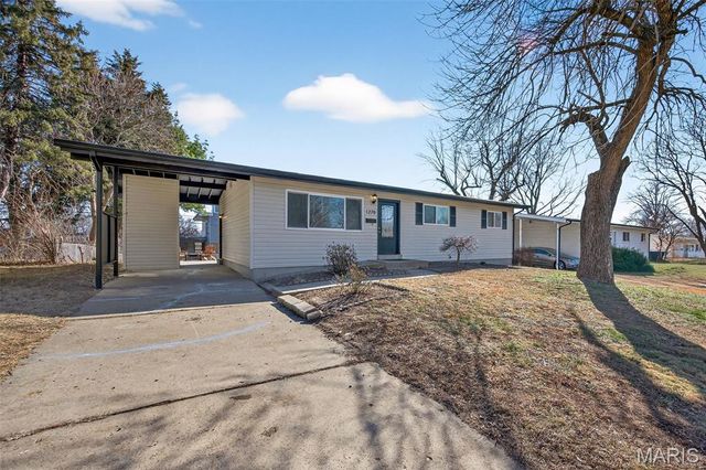 1270 Bobolink Drive, Florissant, MO 63031