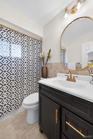 1270 Bobolink Drive, Florissant, MO 63031