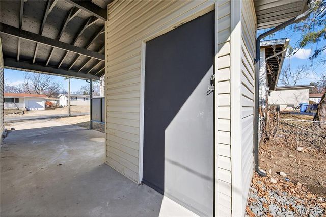 1270 Bobolink Drive, Florissant, MO 63031