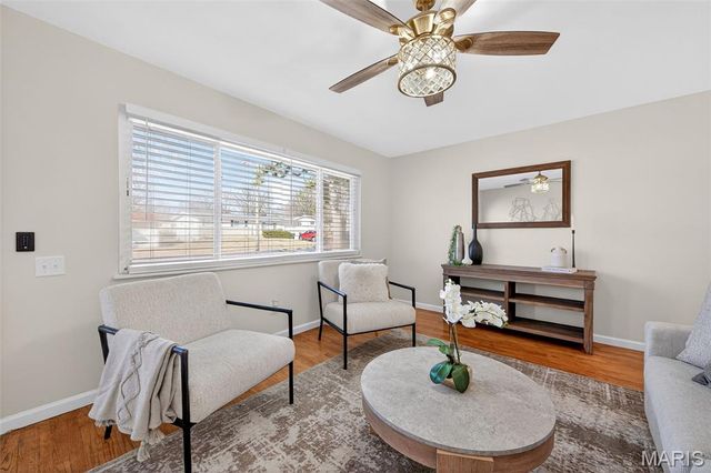 1270 Bobolink Drive, Florissant, MO 63031