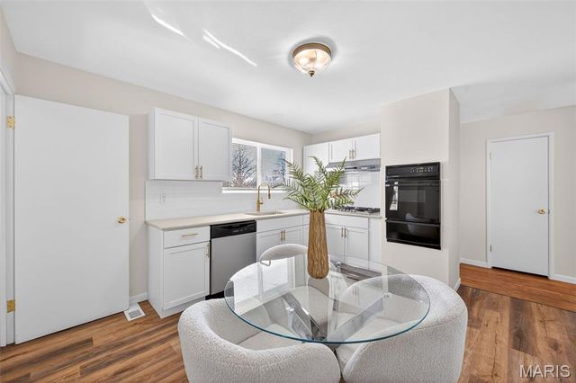 1270 Bobolink Drive, Florissant, MO 63031