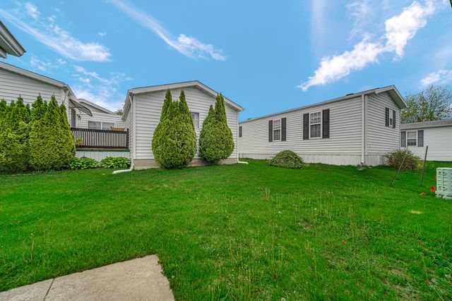 633 Mohawk Trail, Marengo, IL 60152