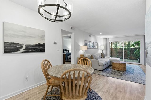 6851 Roswell Road J14, Sandy Springs, GA 30328