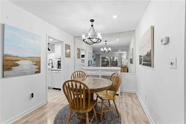 6851 Roswell Road J14, Sandy Springs, GA 30328