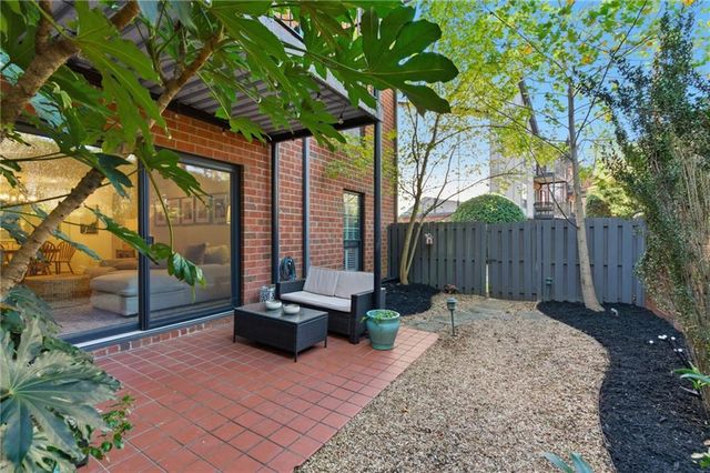6851 Roswell Road J14, Sandy Springs, GA 30328