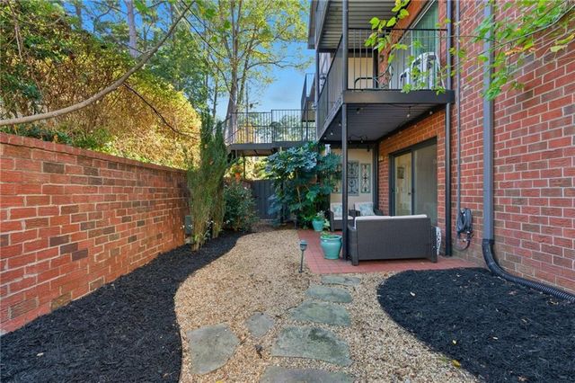 6851 Roswell Road J14, Sandy Springs, GA 30328