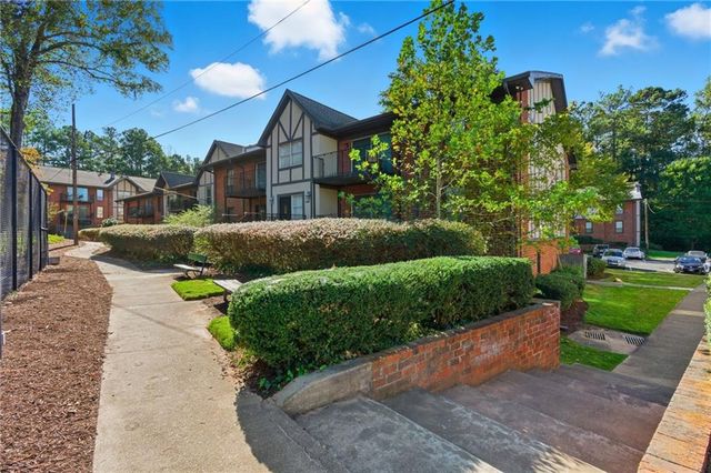 6851 Roswell Road J14, Sandy Springs, GA 30328