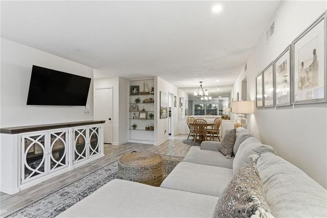 6851 Roswell Road J14, Sandy Springs, GA 30328