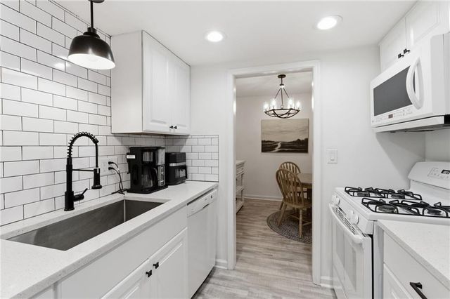 6851 Roswell Road J14, Sandy Springs, GA 30328