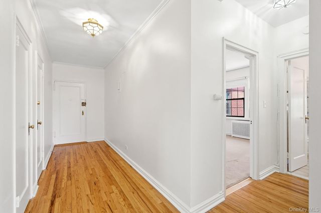 180 Garth Road 6G, Scarsdale, NY 10583
