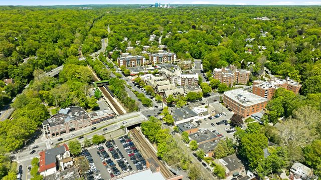 180 Garth Road 6G, Scarsdale, NY 10583