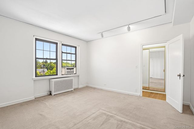 180 Garth Road 6G, Scarsdale, NY 10583
