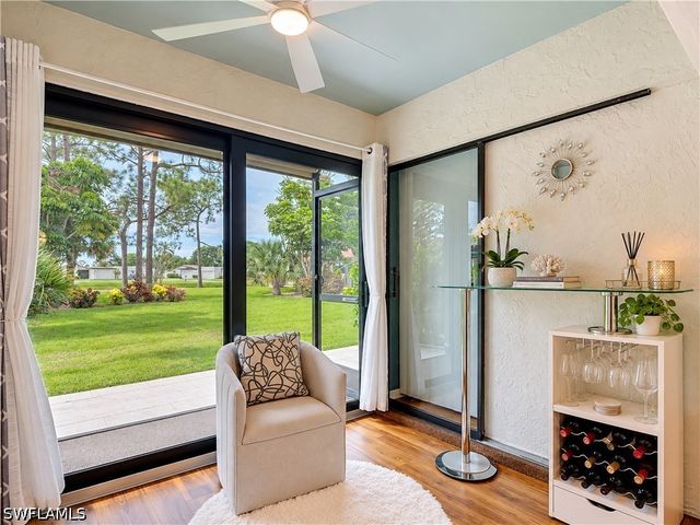 2017 Pine Isle LN, Naples, FL 34112