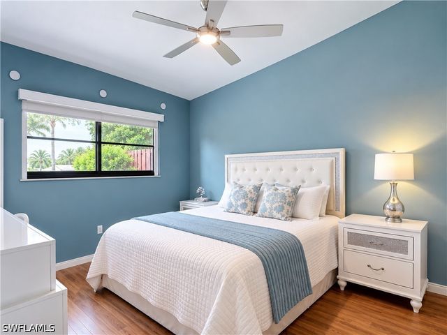 2017 Pine Isle LN, Naples, FL 34112