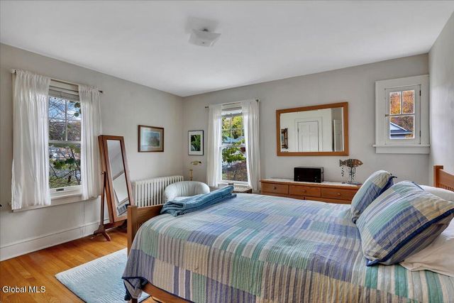 190 N Lake Avenue, Brunswick, NY 12180