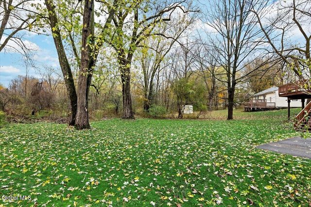 190 N Lake Avenue, Brunswick, NY 12180