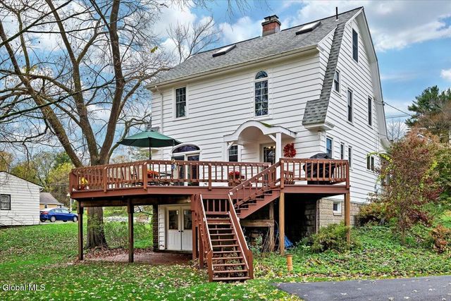 190 N Lake Avenue, Brunswick, NY 12180