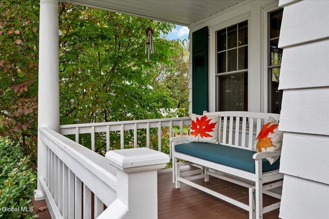 190 N Lake Avenue, Brunswick, NY 12180