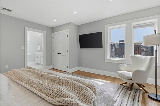 129 North Washington St 3, Boston, MA 02113